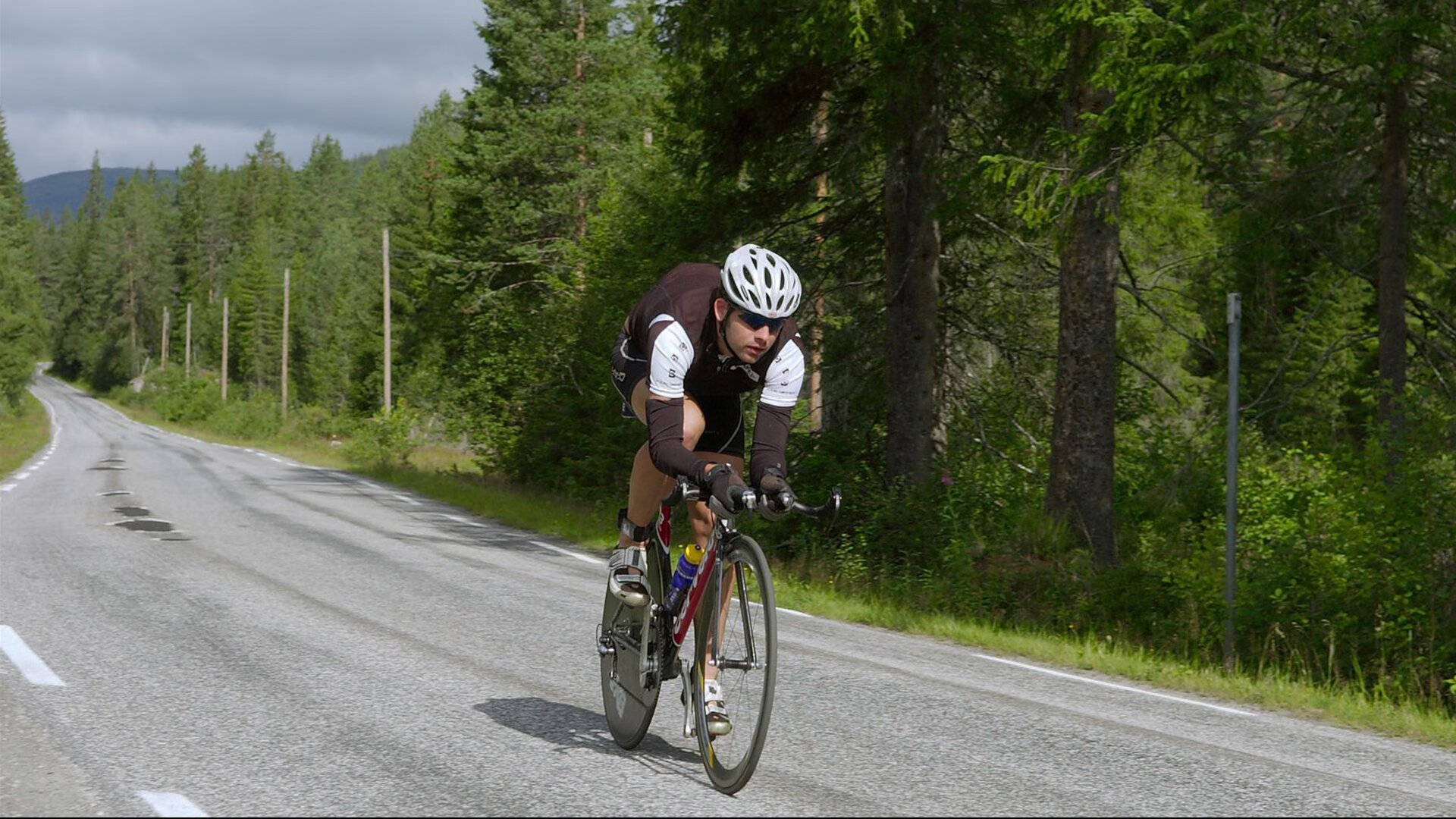 欧冠半决赛：曼城总比分4比1淘汰皇马 控场能力碾压对手